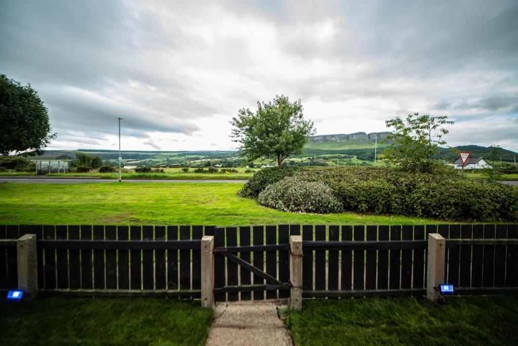 Binevenagh View, Magilligan Holiday Let リマバディ エクステリア 写真